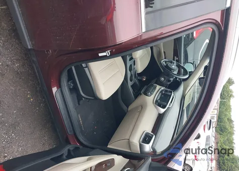 2018 Kia Sorento 2.4L Lx z USA, uszkodzony, nr VIN 5XYPGDA36JG378085